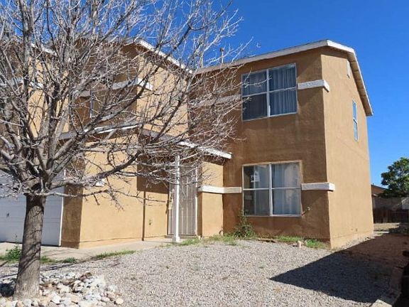 3rd image of 11109 Goldfinch Ct SW