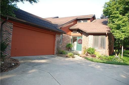 Lovely front entrance