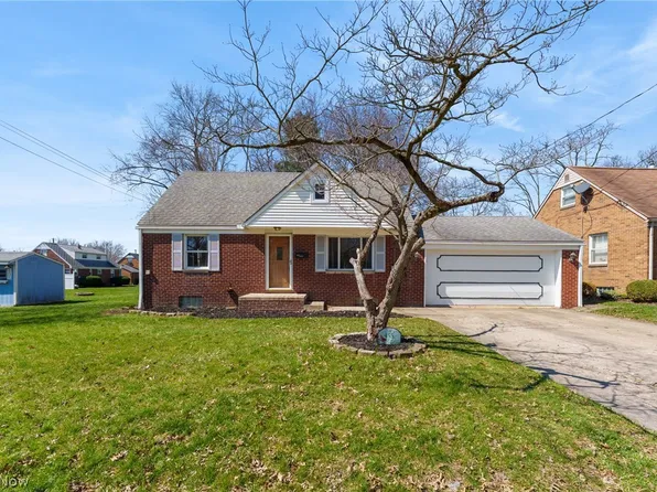 455 Royer Ave NW, North Canton, OH 44720