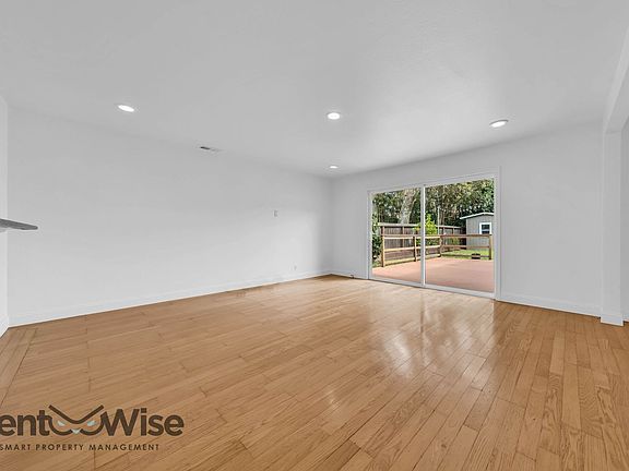 5th image of 1316 Crespi Dr