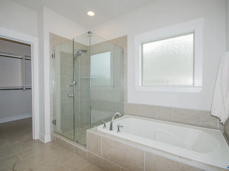 100 Bartram Way — Photo 31