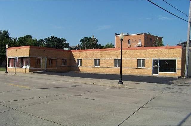 1st image of 214 Ramsey St