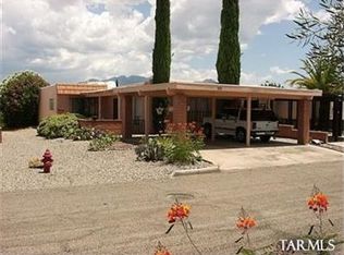 270 N Camino Del Vate, Green Valley, AZ 85614