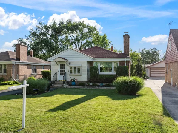 948 S Cadwell Ave, Elmhurst, IL 60126