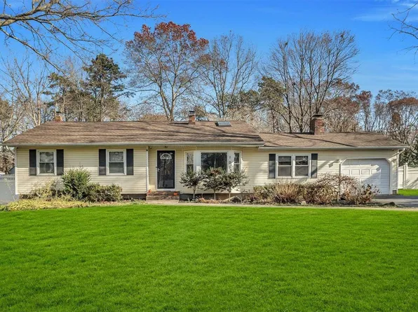 101 Radio Avenue, Miller Place, NY 11764