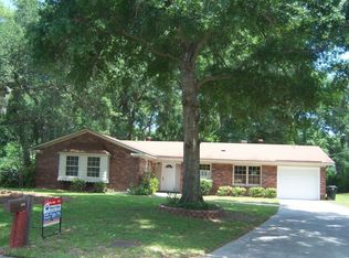 104 Carlton Rd, Savannah, GA 31410