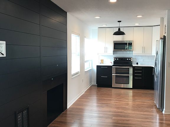 Living Room with view to the kitchen