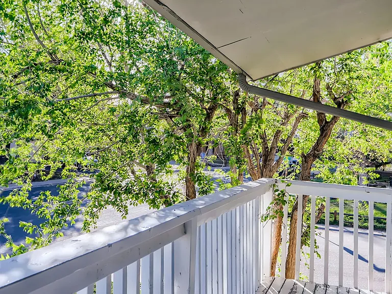 1628 Centaur Cir — Photo 25