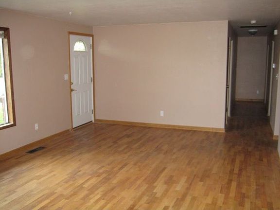 5th image of 3205 W Viola Ave
