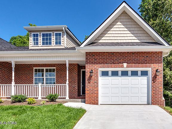2nd image of 1409 Hazelgreen Way