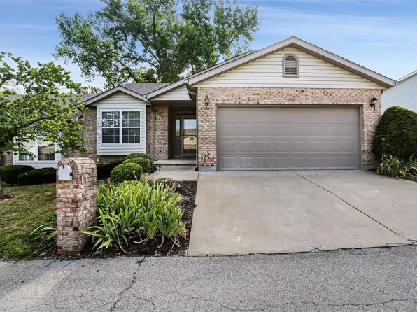 1940 Anna Leah Ln, Washington, MO 63090