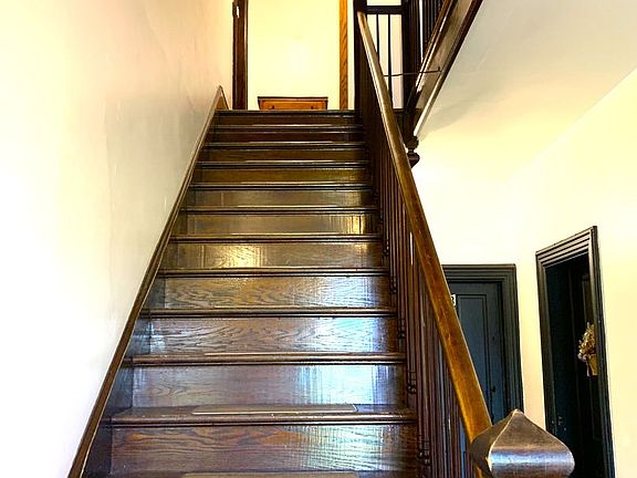 4th image of 138 S Carlisle St APT 3