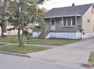 1040 170th St, Hammond, IN 46324