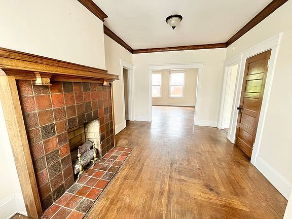 2nd image of 1612 Quarrier St #1/2