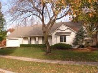 8330 E Overbrook Ln, Wichita, KS 67206