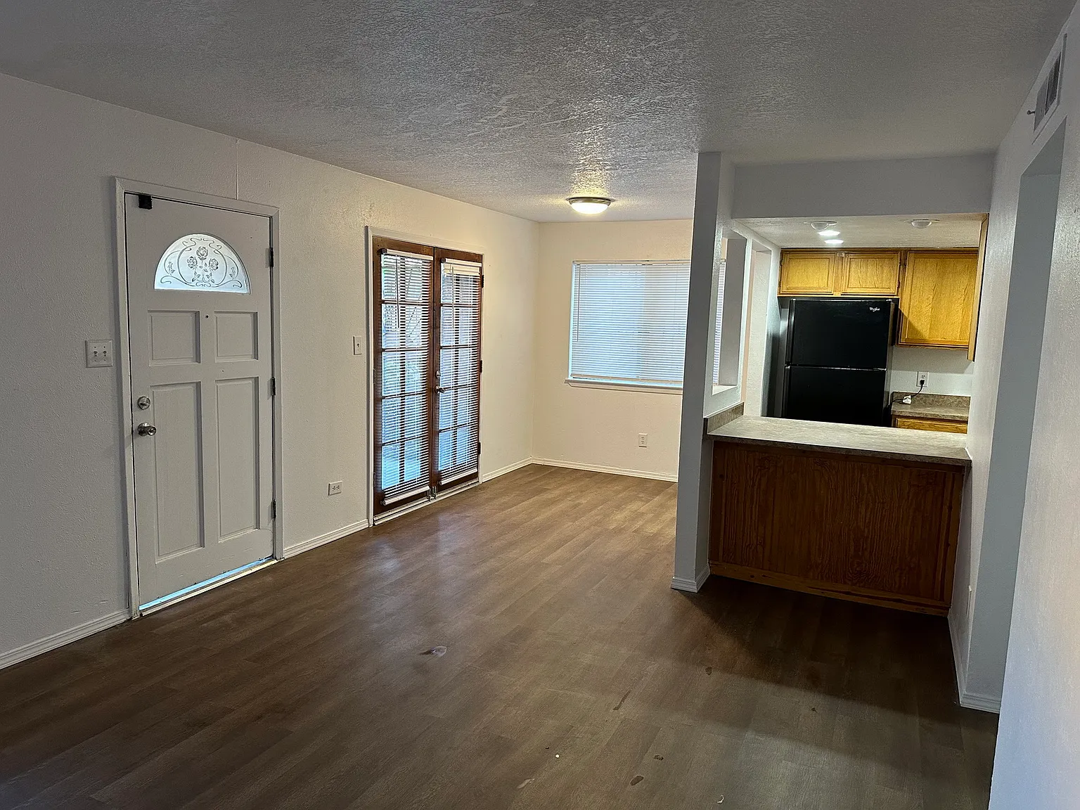 Quality 2 Bed / 1 Bath Apts - Close to I-25, UNM, and KAFB — Photo 3