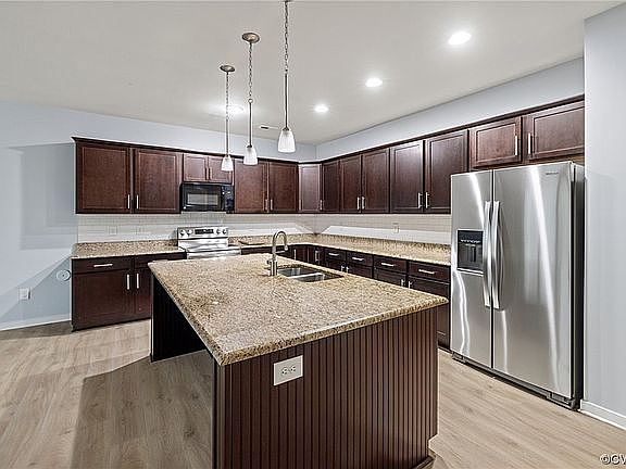 3rd image of 17404 Wynstone Park Ln