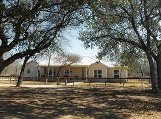 461 County Road 6723, Natalia, TX 78059