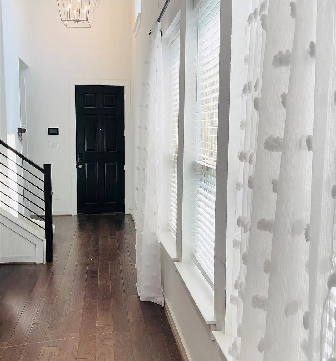 3 bed, 2.5 bath, 2356 sqft, $2,800 — Photo 4