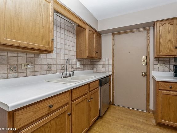 5th image of 7109 Laverne Ln APT 1C