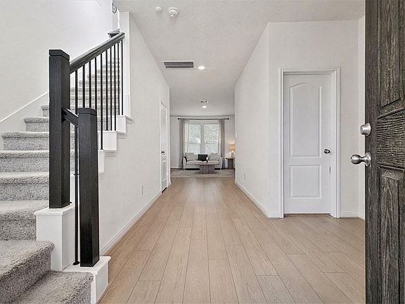 4th image of 22303 Hawberry Blossom Ln