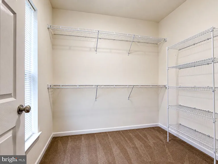2328 Forest Ridge Ter #6 — Photo 21