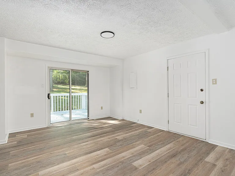 10905 Holleybrooke Dr — Photo 34