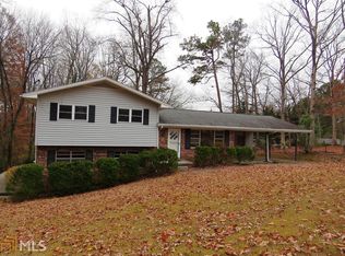 26 Sycamore Dr, Toccoa, GA 30577