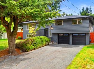 9732 240th Pl SW, Edmonds, WA 98020