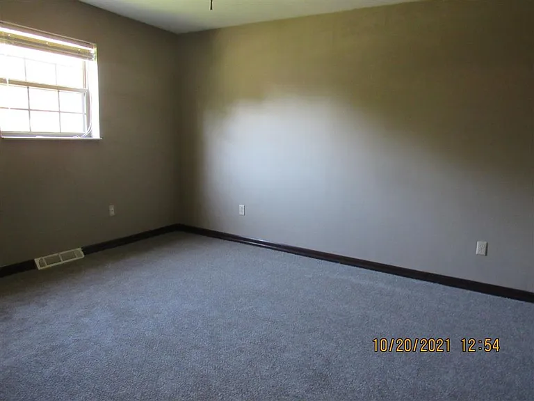 10 Tanbark Dr — Photo 10