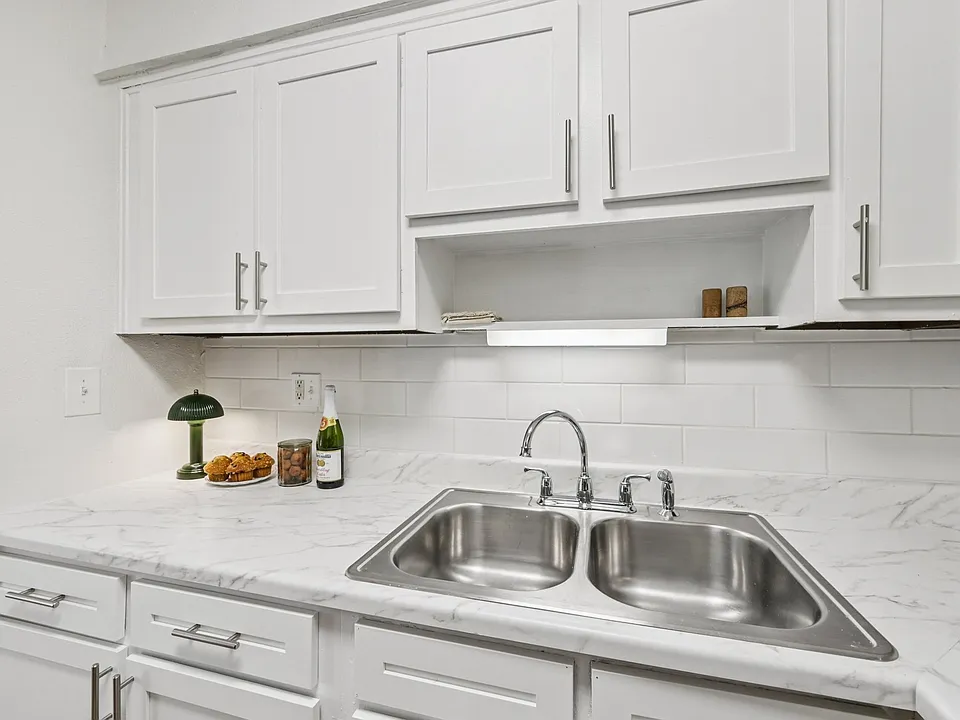 Raccoon Creek Apartments