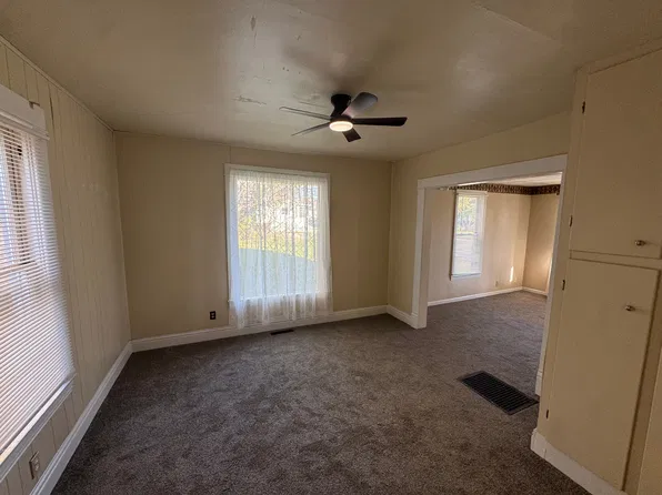 221 E Beecher St, 221 E Beecher St #1, Adrian, MI 49221