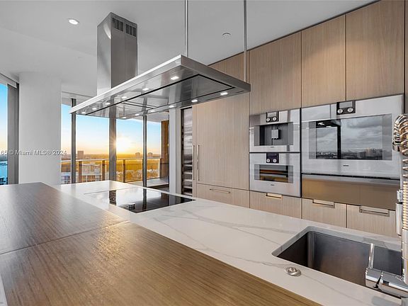 5th image of 15701 Collins Ave #2205