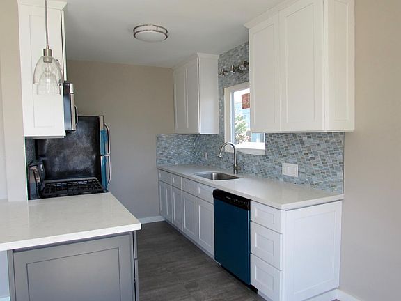 3rd image of 4617 E Ocean Blvd APT 3
