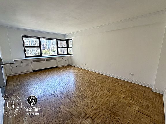 2nd image of 305 E 72nd St #10A