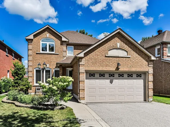 9 McCoy Ct, Richmond Hill, ON L4S 1B6