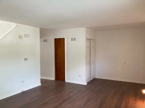 1296 Prairie Ave Unit D, Glendale Heights, IL 60139