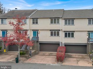 5 Exeter Ct, Princeton, NJ 08540