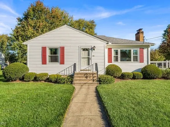 513 Herrick Ave, Wellington, OH 44090