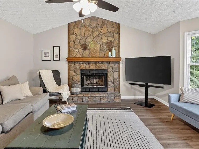 2562 Kennesaw Springs Ct NW — Photo 7