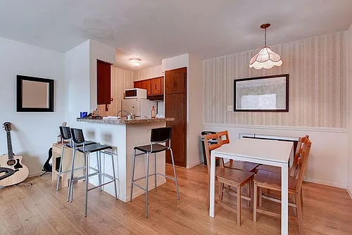 2207 Leon St #206 Photo 1