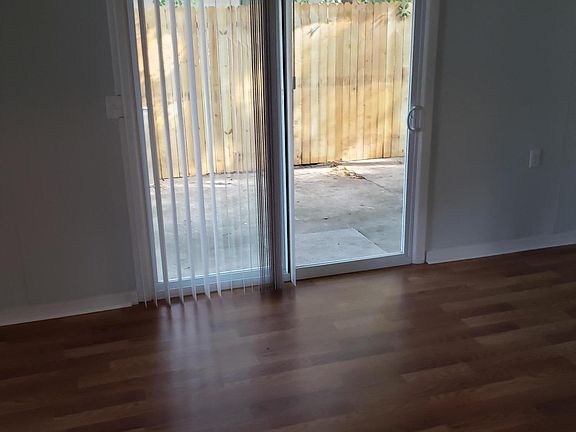 5th image of 6728 Flopsy Ln