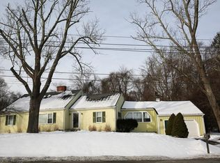 42 Framingham Rd, Southborough, MA 01772