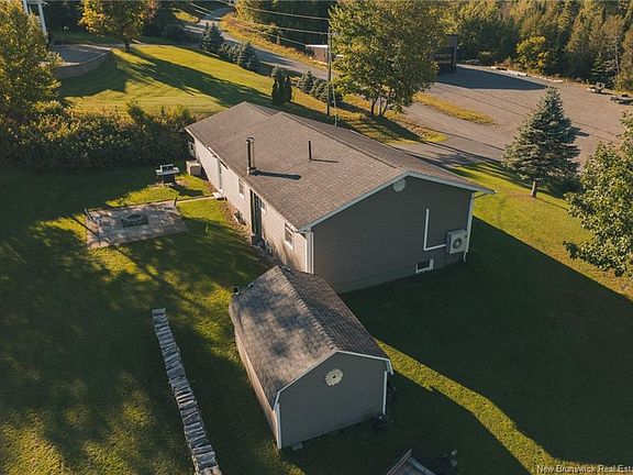 4th image of 35 Michaud St