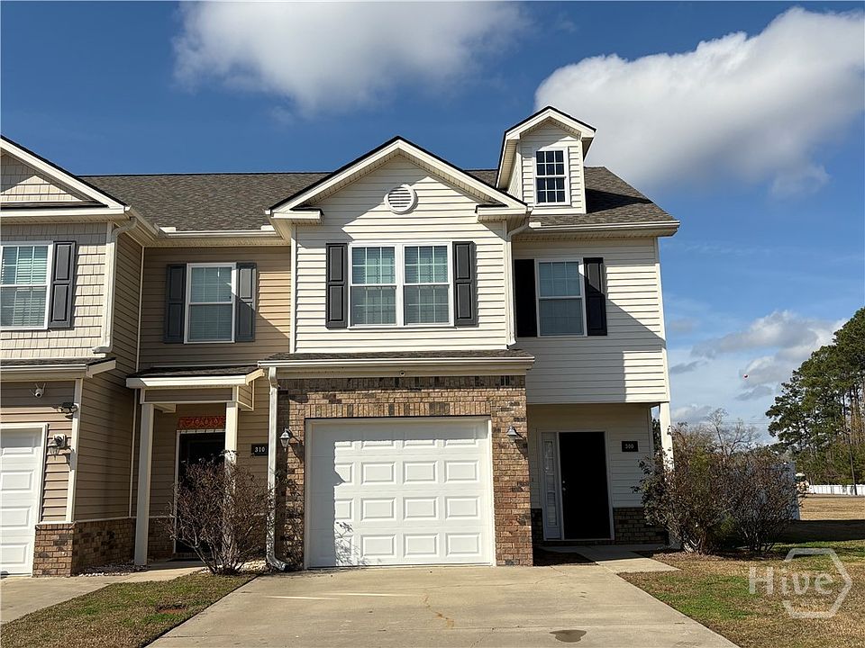 1st image of 300 Canyon Oak Loop