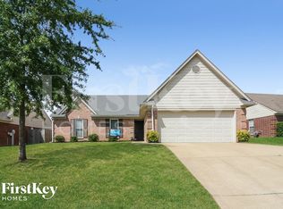 1836 Roy Dr, Southaven, MS 38671