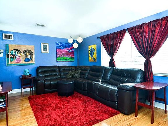 3rd image of 4559 22nd Ave N