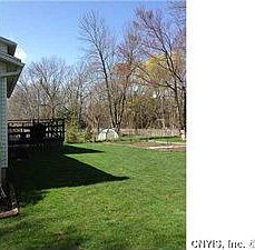 4th image of 100 Weaverdale Ln