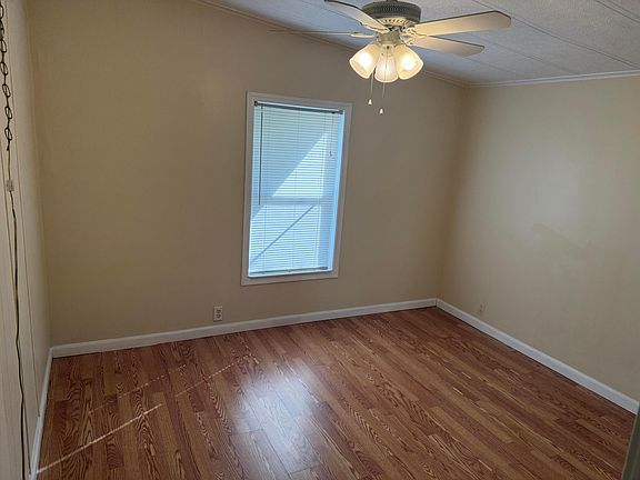 5th image of 3004 SW 50TH Street