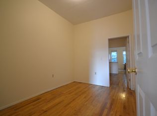 730 Lorimer St APT 2L, Brooklyn, NY 11211